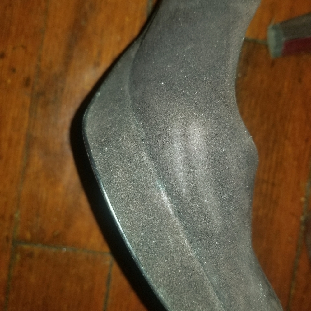 Pumps - Picture 4 of 4